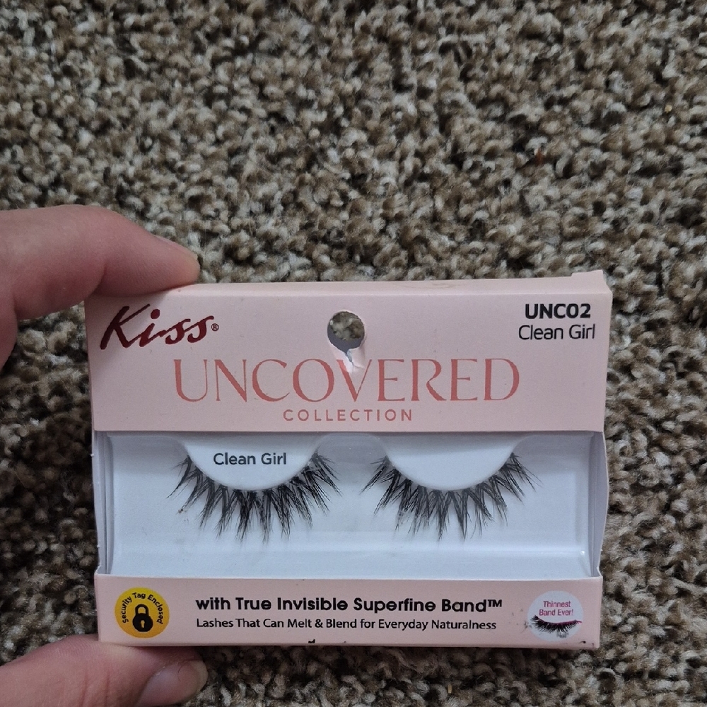 Kiss Black Wispy False Eyelashes Accessories
